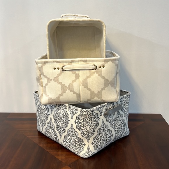 Assortment of 3 Storage Bins - Picture 3 of 7